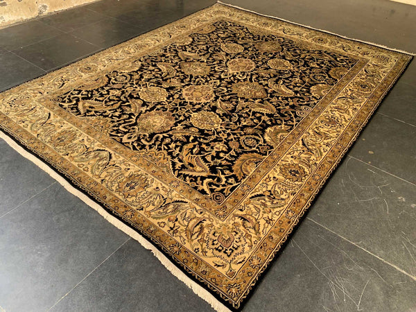 Very Fine Arts and Crafts - KE1570